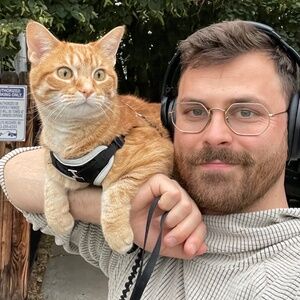 Meet your Posher, Tom